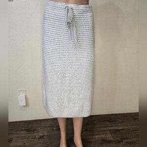 J Crew Women’s Striped Knit Skirt Size Small Relaxed Fit Gray And White
